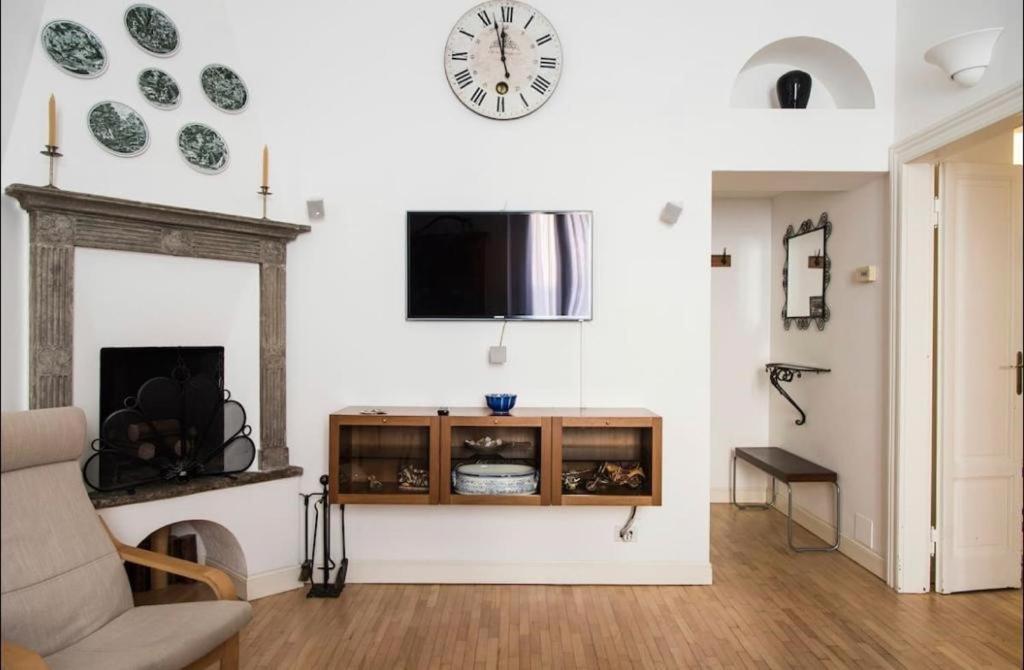 Joivy Classic Flat Near Basilica Di Sant'Ambrogio Apartment Milan Luaran gambar