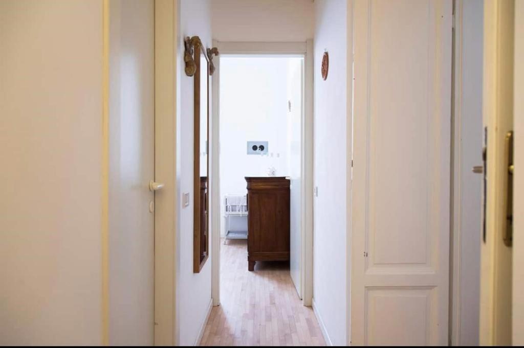 Joivy Classic Flat Near Basilica Di Sant'Ambrogio Apartment Milan Luaran gambar